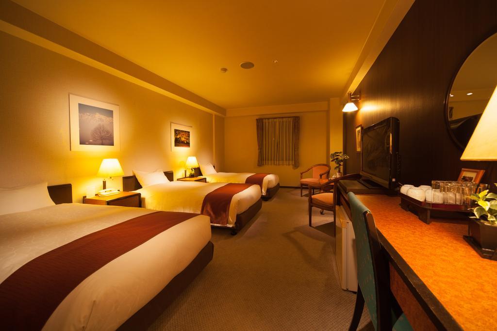Hakuba Springs Hotel Zewnętrze zdjęcie